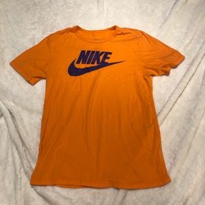 NIKE orange logo t shirt